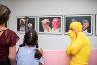 https://mediabank.vanabbemuseum.nl/vam/files/alexandria/publiciteit/zaaloverzichten/2019/urart/Marcel%20de%20Buck_U%20R%20Art_-9327.jpg