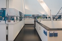 https://mediabank.vanabbemuseum.nl/vam/files/alexandria/publiciteit/zaaloverzichten/2016/vanwieisdestraat/_DSC3990.jpg
